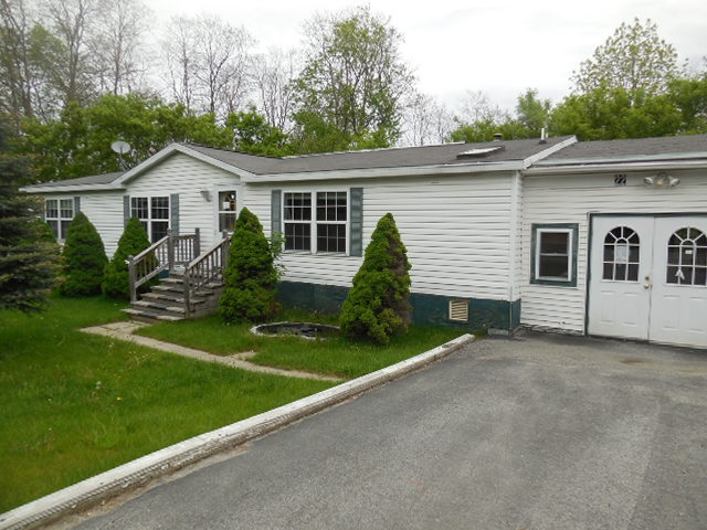 22 Thomas Street Barre, VT 05641 - Photo 1 of 10 Gallery Image 1