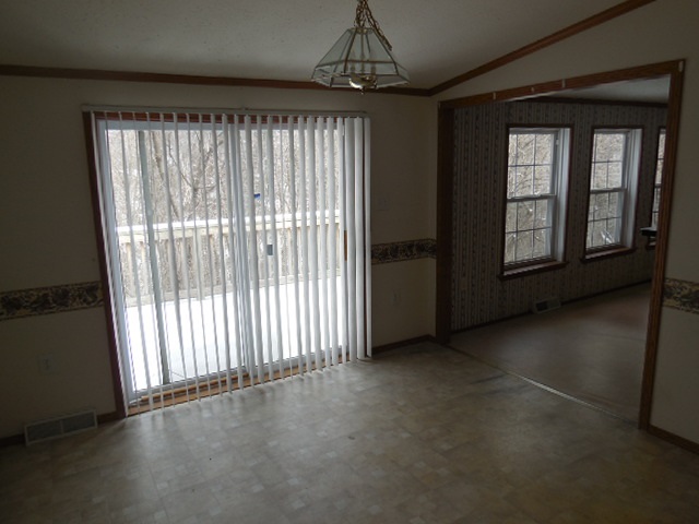 22 Thomas Street Barre, VT 05641 - Photo 3 of 10 Gallery Image 3