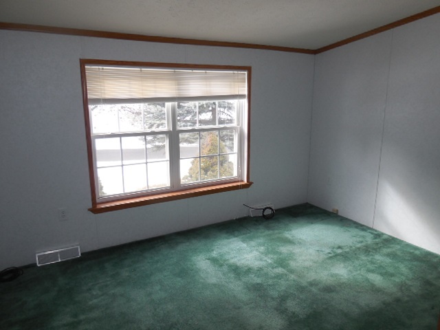 22 Thomas Street Barre, VT 05641 - Photo 5 of 10 Gallery Image 5