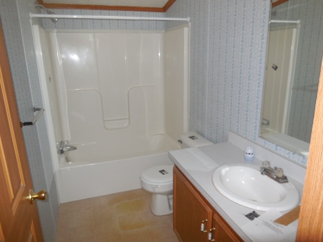 22 Thomas Street Barre, VT 05641 - Photo 7 of 10 Gallery Image 7