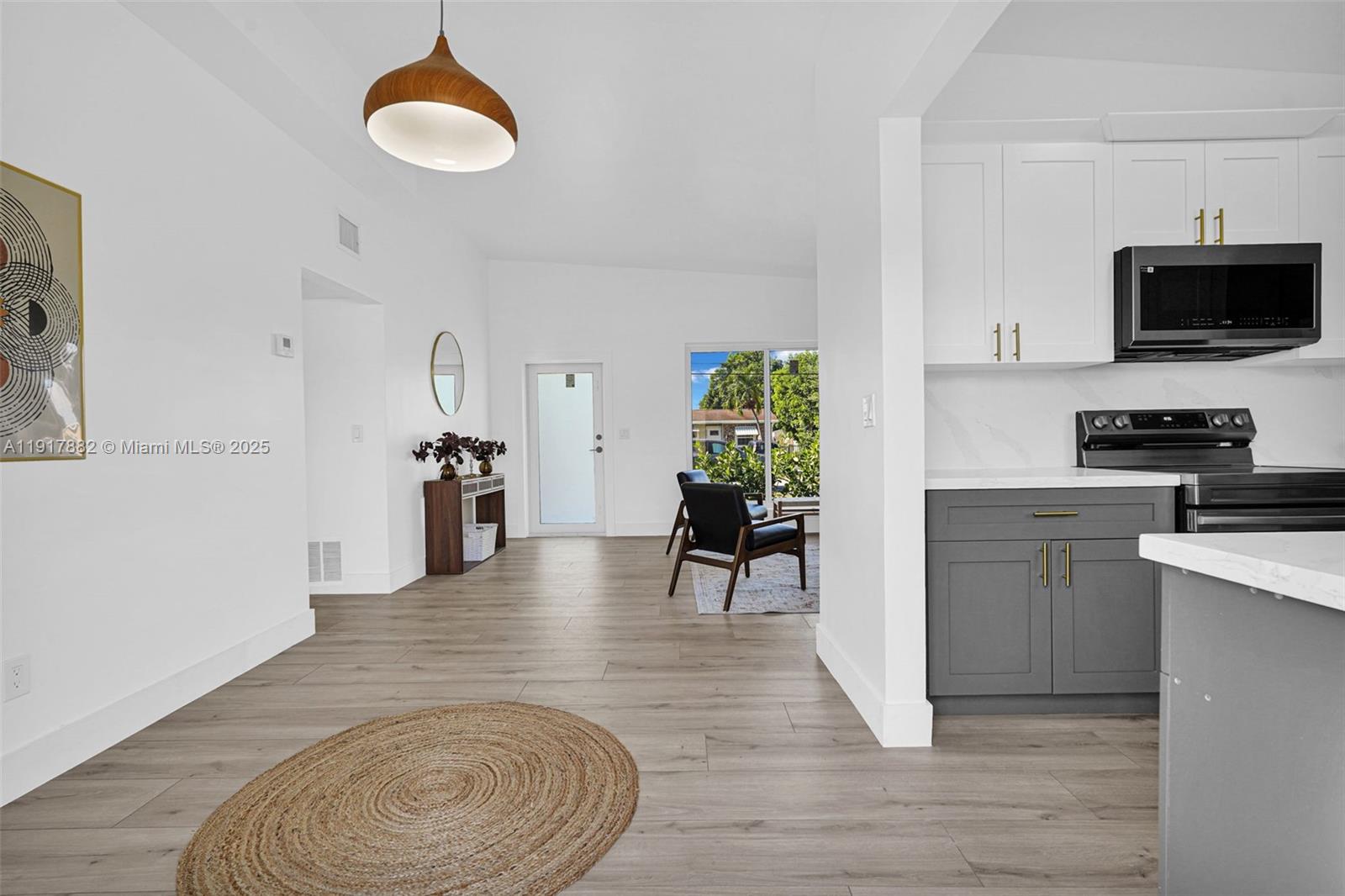 5730 Southwest 54th Terrace Davie, FL 33314 - Photo 12 of 40