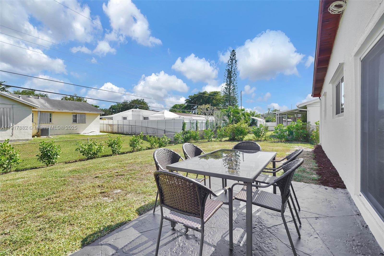 5730 Southwest 54th Terrace Davie, FL 33314 - Photo 33 of 40