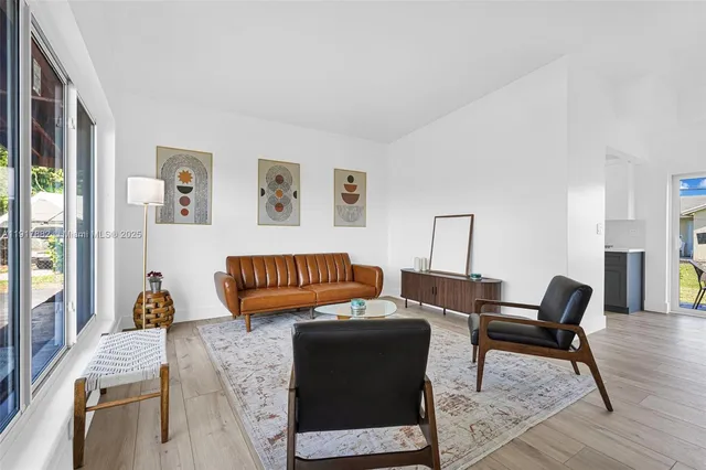 $550,000 | 5730 Southwest 54th Terrace, Davie, FL 33314