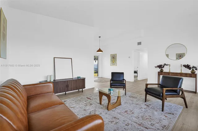 $550,000 | 5730 Southwest 54th Terrace, Davie, FL 33314