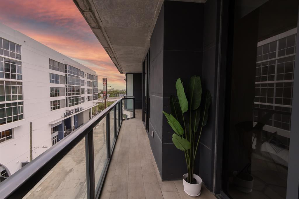 201 Southwest 17th Road, Unit 602 Miami, FL 33129 - Photo 20 of 37 Photo 20