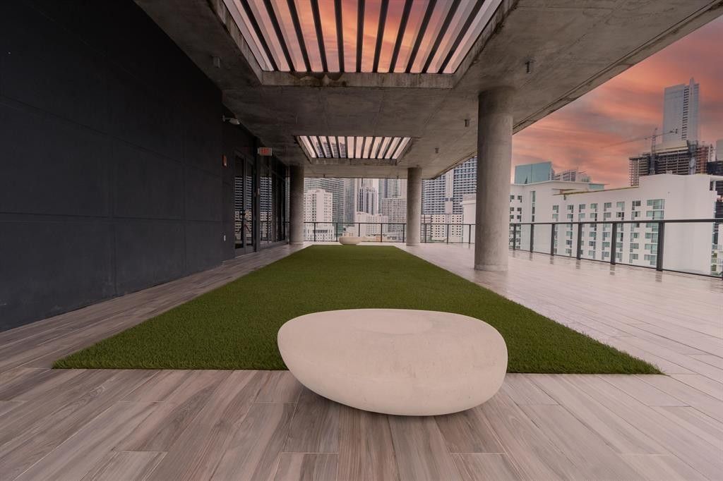 201 Southwest 17th Road, Unit 602 Miami, FL 33129 - Photo 22 of 37 Photo 22