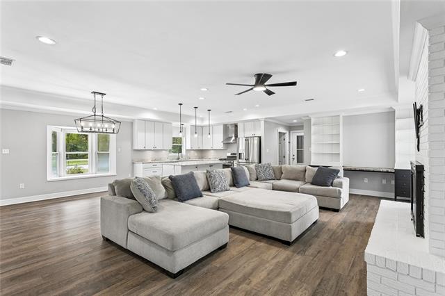 1551 Labarre Street Mandeville, LA 70448 - Photo 2 of 16