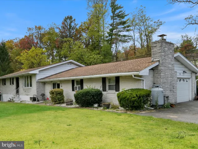 $319,900 | 149 Claremont Avenue, Tamaqua, PA 18252