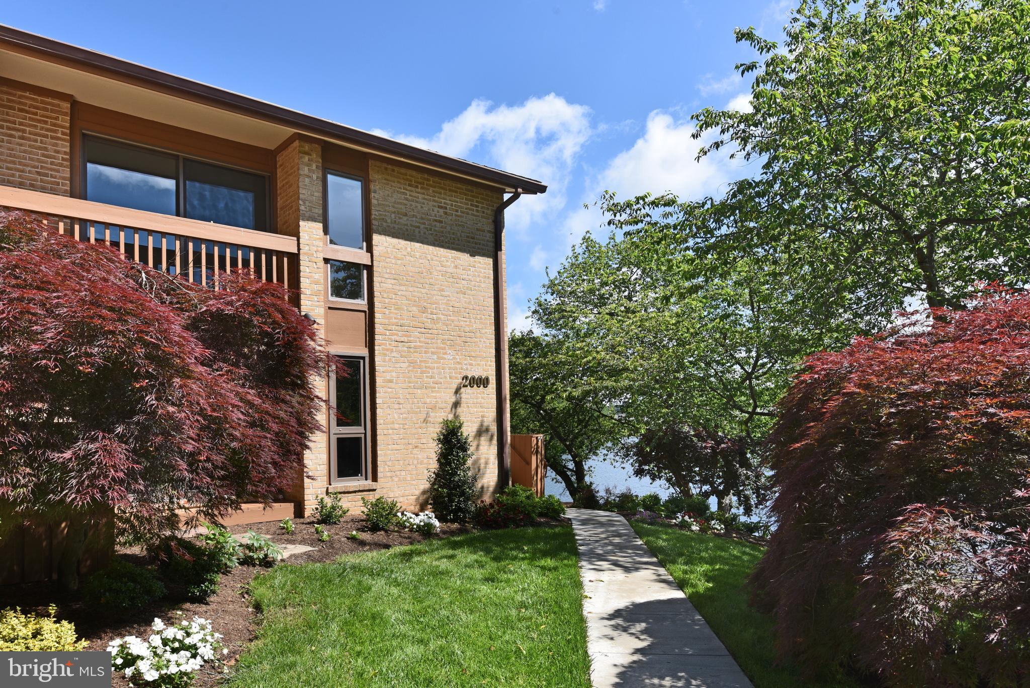 2000 Lakewinds Drive Reston, VA 20191 - Photo 1 of 74