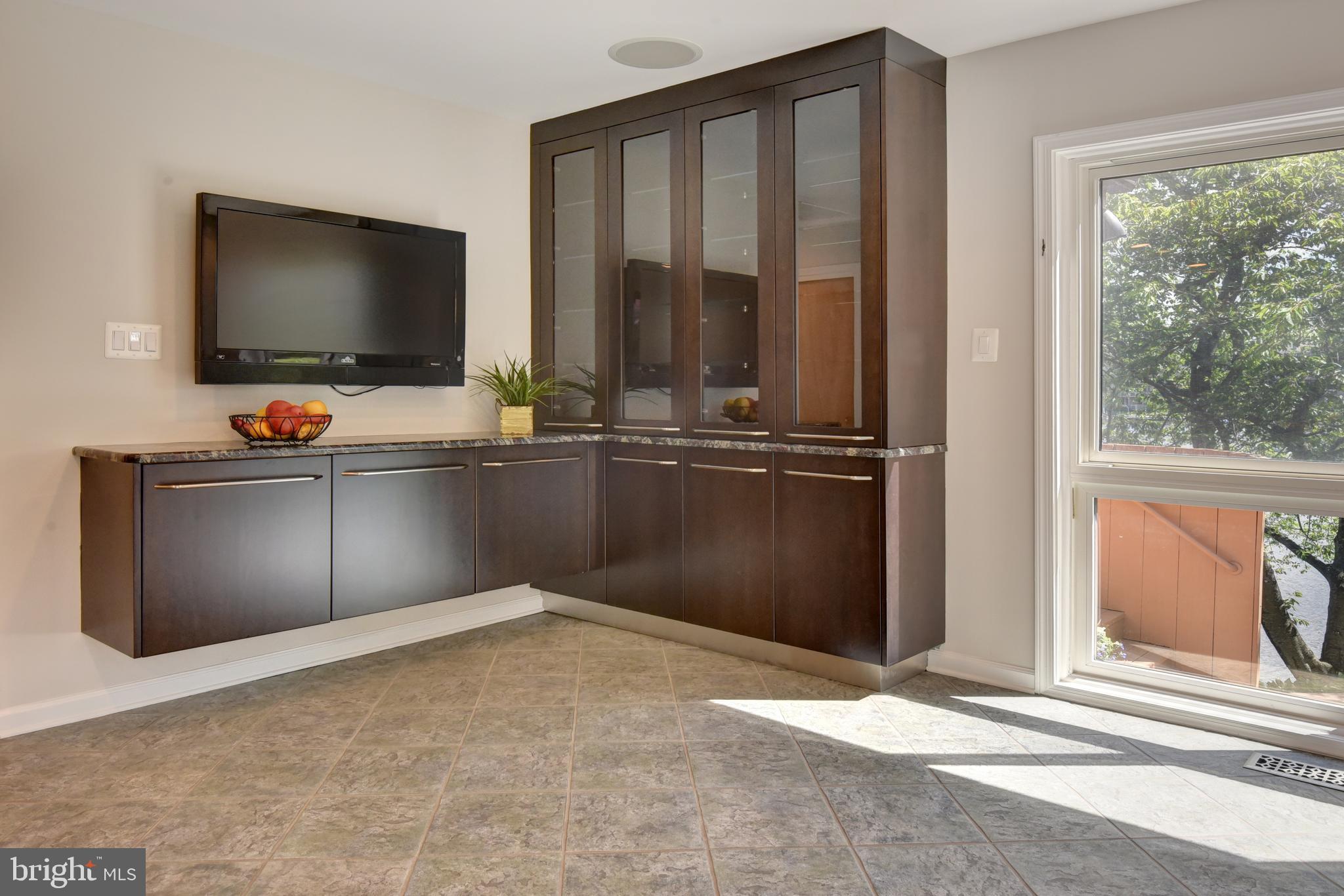 2000 Lakewinds Drive Reston, VA 20191 - Photo 14 of 74