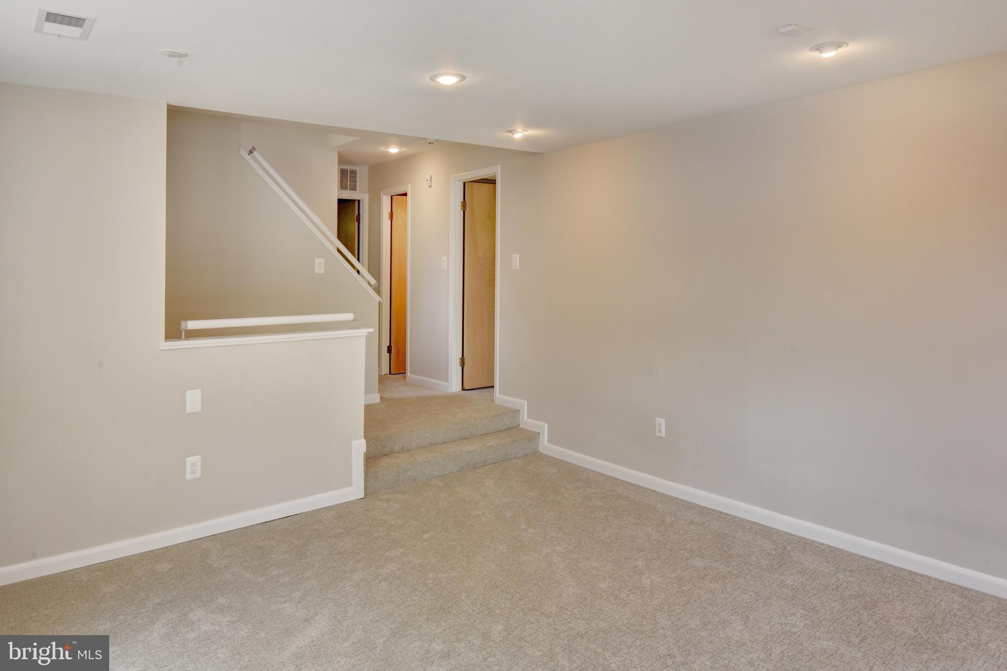 2000 Lakewinds Drive Reston, VA 20191 - Photo 44 of 74