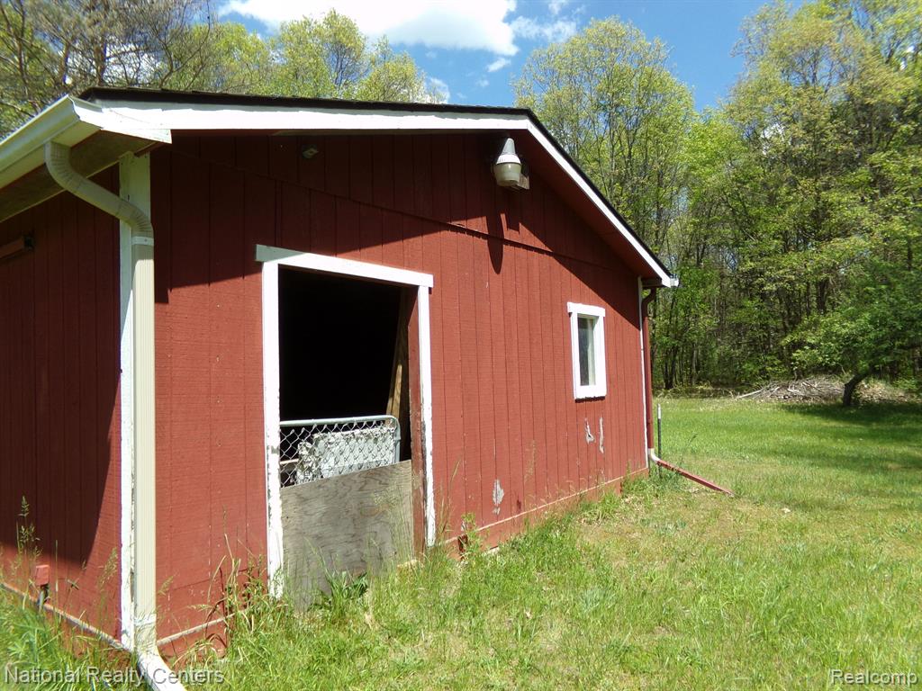 5600 Eagle Road White Lake, MI 48383 - Photo 16 of 51