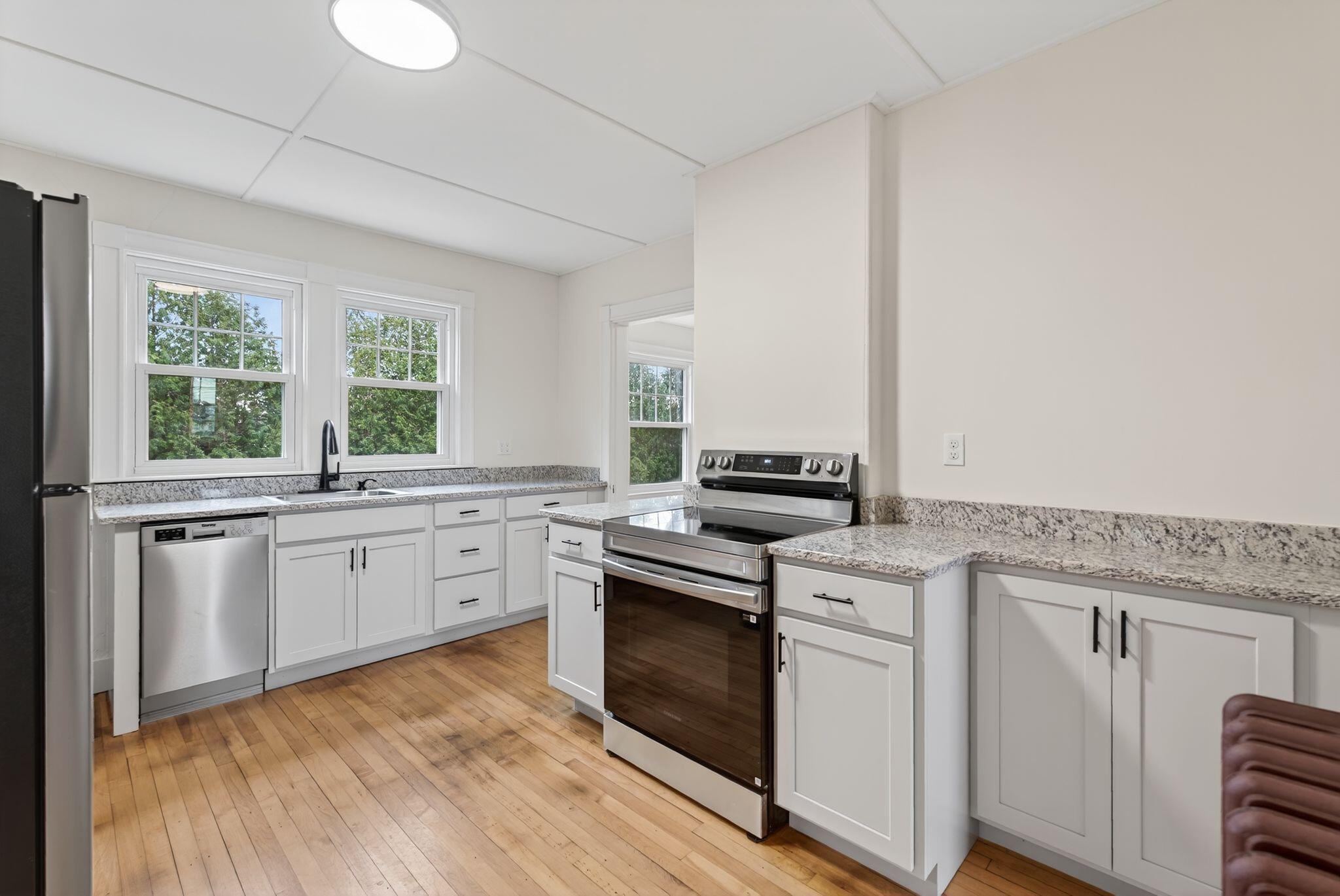 1155 Washington Avenue, Unit 2 Portland, ME 04103 - Photo 7 of 24 36_DSC01324