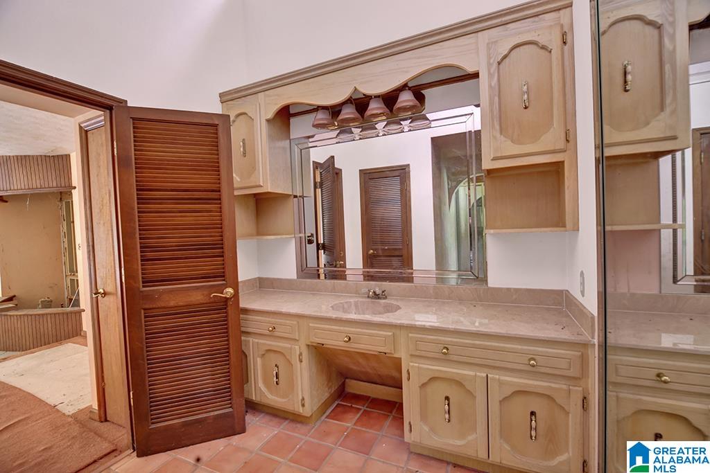 4353 MountainDale Road Birmingham, AL 35213 - Photo 34 of 77