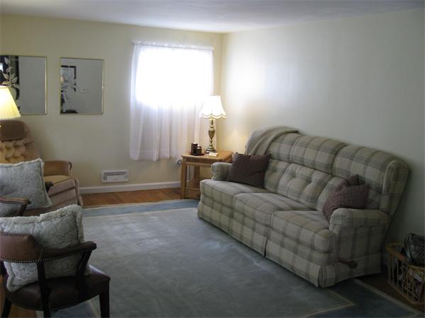 21 Audley Road Springfield, MA 01118 - Photo 4 of 25
