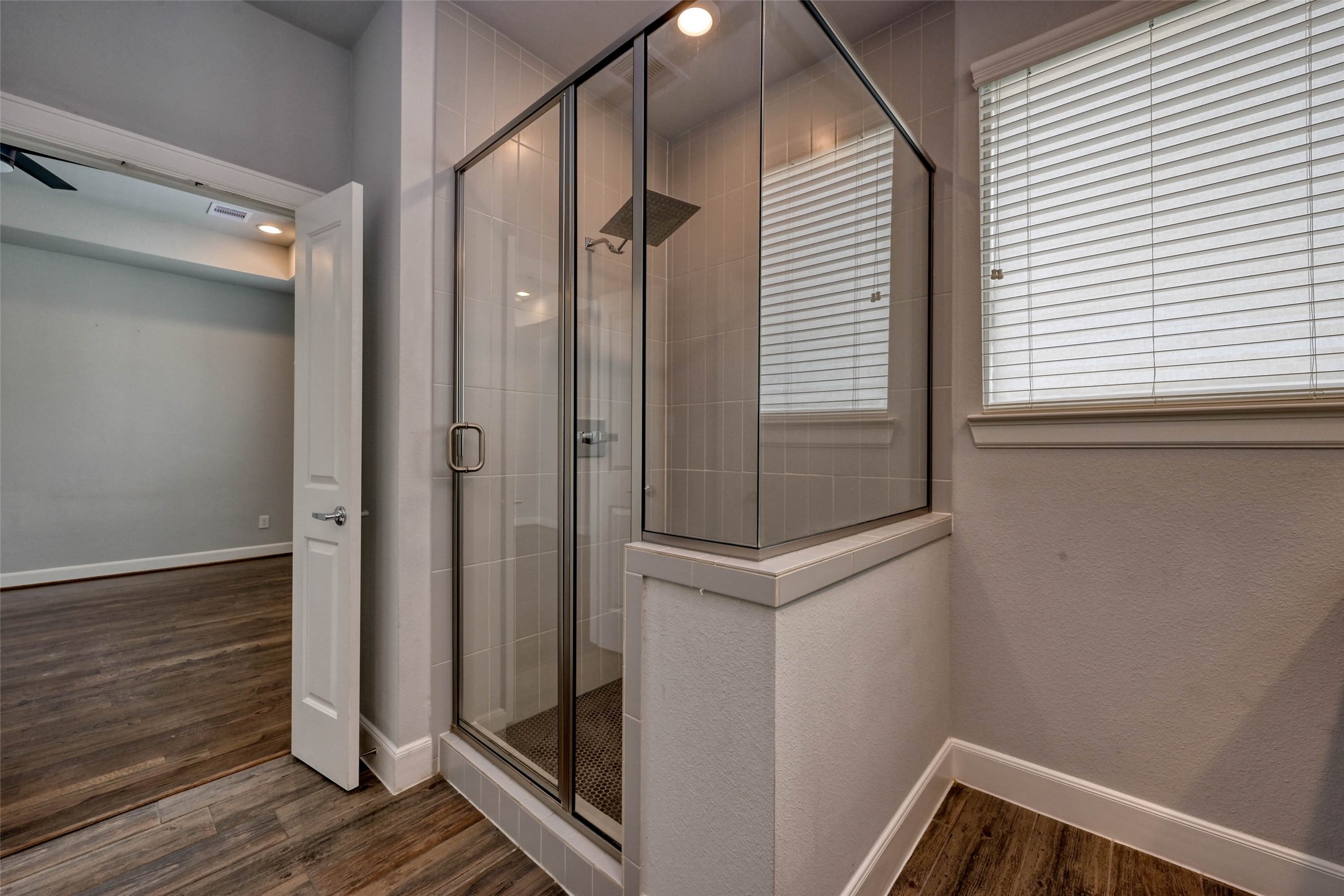 951 West 17th Street Houston, TX 77008 - Photo 23 of 30 The Separate Shower is Equipped with a Rainfall Shower Head.