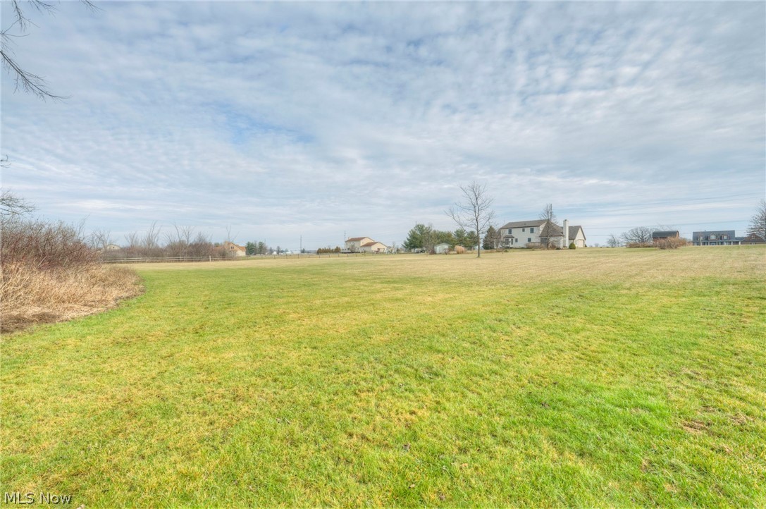22520 Hawley Road Wellington, OH 44090 - Photo 6 of 34 Gallery Image 6