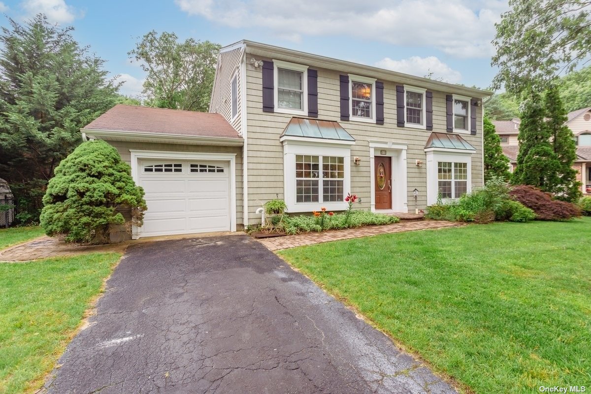 35 Amsterdam Road Smithtown, NY 11787 - Photo 1 of 1 Gallery Image 1