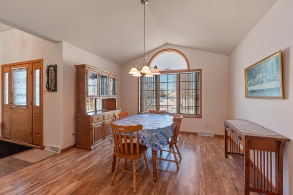 $500,000 | N1841 Shale Avenue, Auburn, WI 53010