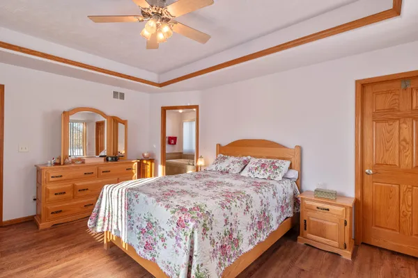 $500,000 | N1841 Shale Avenue, Auburn, WI 53010