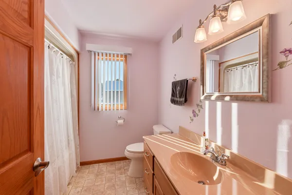 $500,000 | N1841 Shale Avenue, Auburn, WI 53010