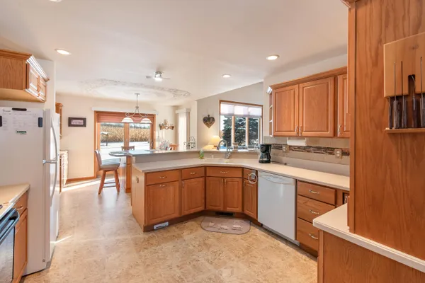 $500,000 | N1841 Shale Avenue, Auburn, WI 53010