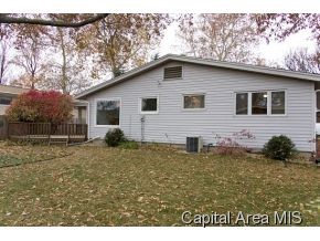 61 Lambert Lane Springfield, IL 62704 - Photo 3 of 19