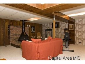 61 Lambert Lane Springfield, IL 62704 - Photo 10 of 19