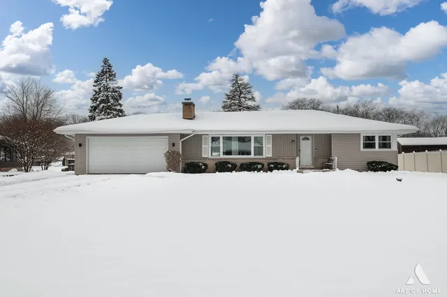 $399,900 | 6N362 Andrene Lane, Itasca, IL 60143