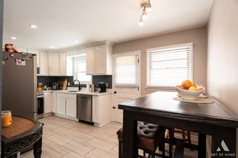 $399,900 | 6N362 Andrene Lane, Itasca, IL 60143