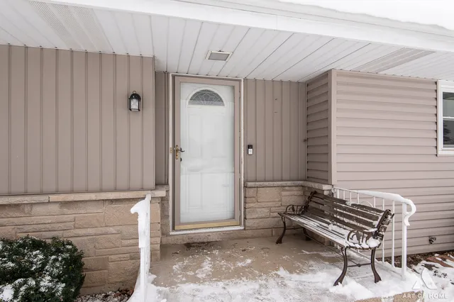 $399,900 | 6N362 Andrene Lane, Itasca, IL 60143