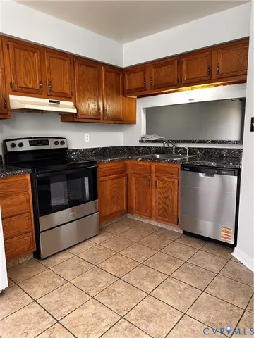 $289,900 | 2259 High Bush Circle, Unit END, Glen Allen, VA 23060