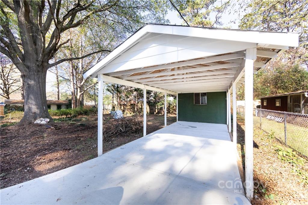 2917 Enfield Road Charlotte, NC 28205 - Photo 26 of 27 Gallery Image 26