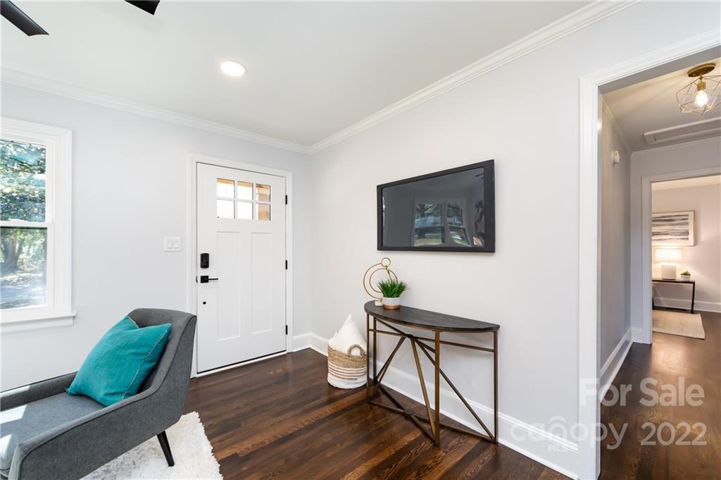 2917 Enfield Road Charlotte, NC 28205 - Photo 5 of 27 Gallery Image 5