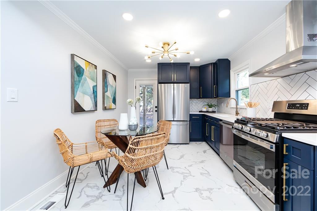 2917 Enfield Road Charlotte, NC 28205 - Photo 9 of 27 Gallery Image 9
