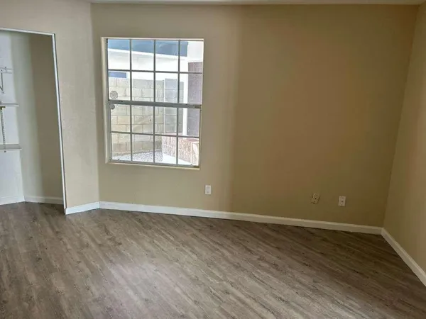 $2,400 | 15822 North 5th Avenue, Phoenix, AZ 85023