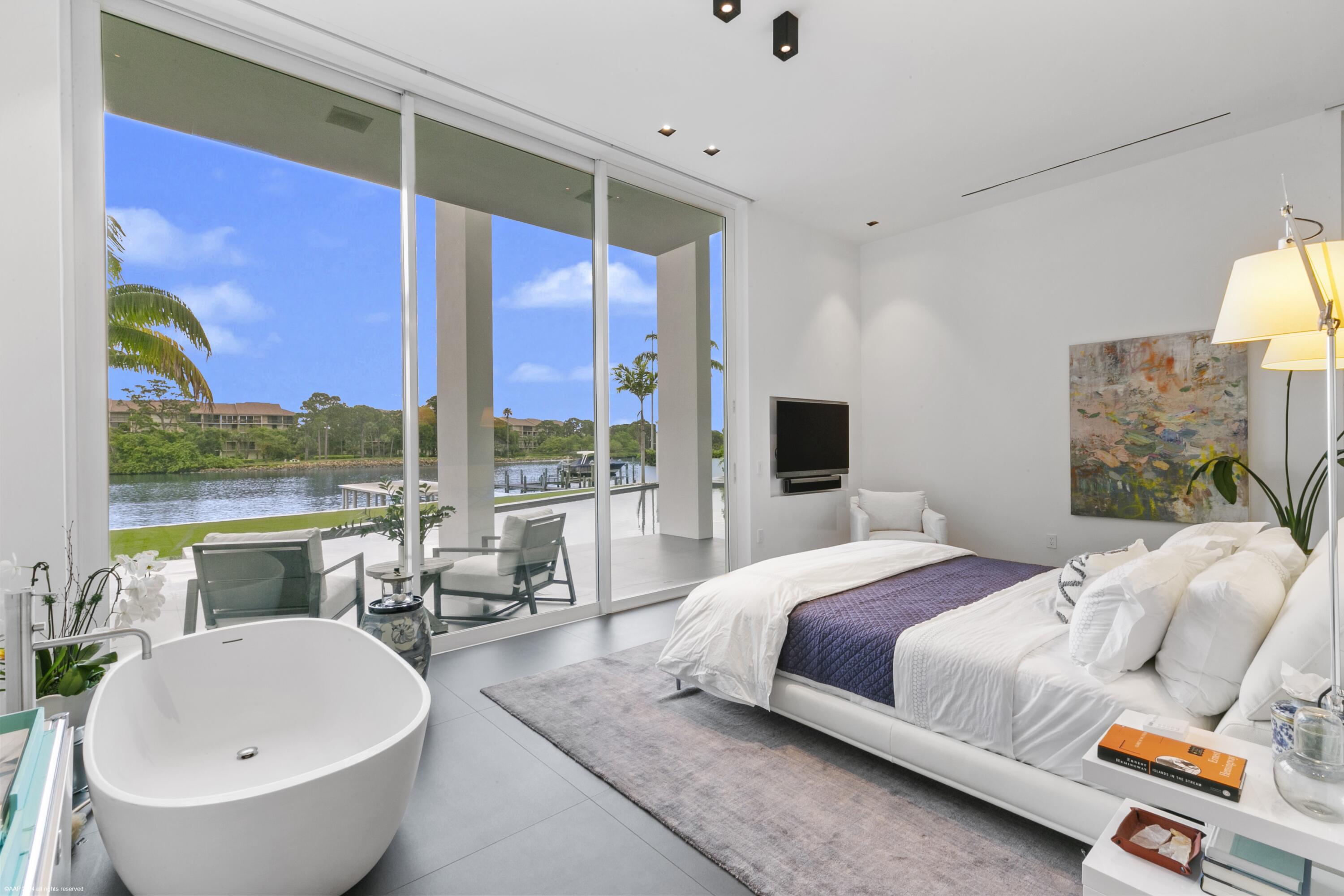 14844 Palmwood Road Palm Beach Gardens, FL 33410 - Photo 16 of 77 14844 Palmwood Rd 041