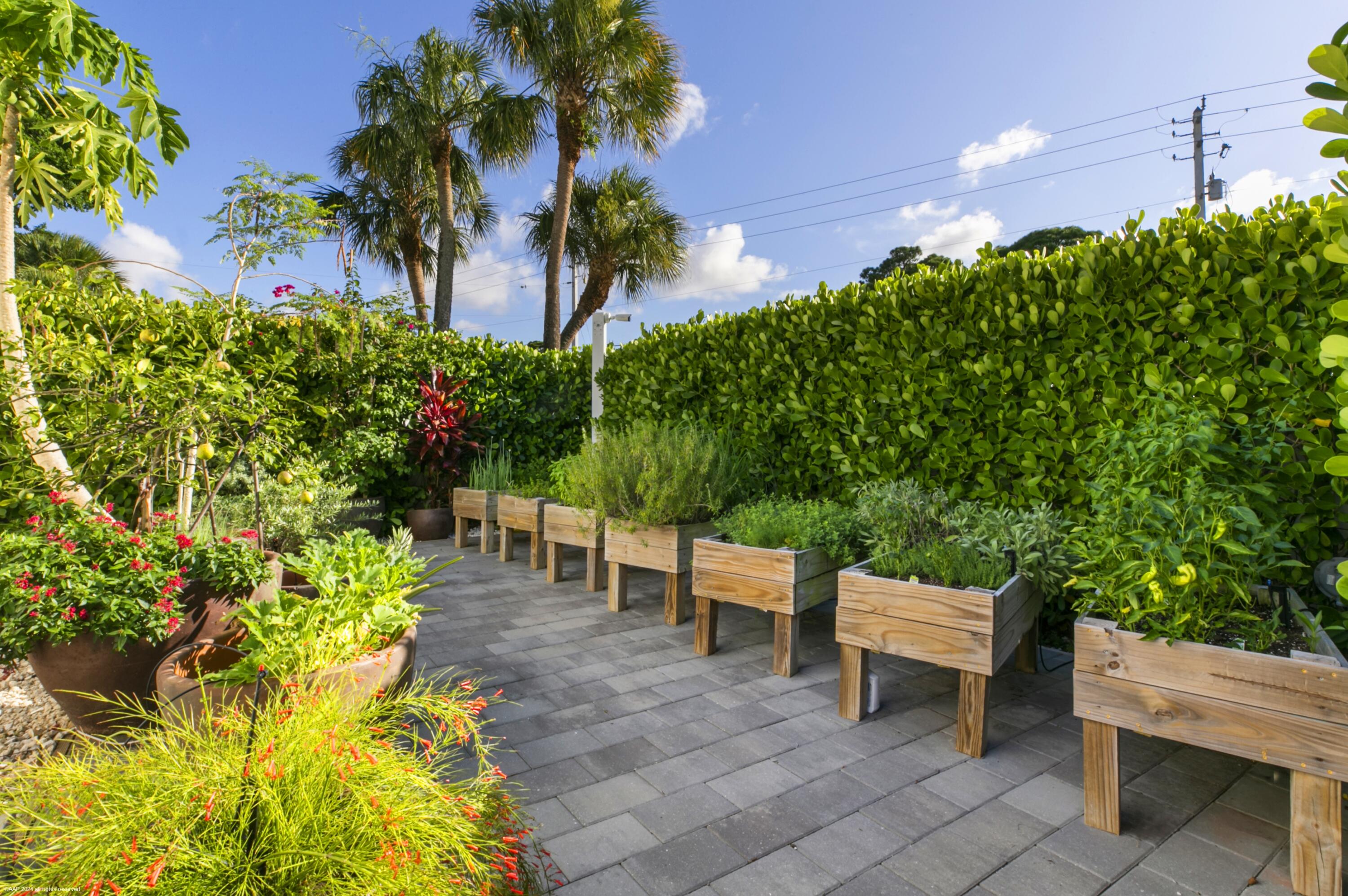 14844 Palmwood Road Palm Beach Gardens, FL 33410 - Photo 76 of 77 14844 Palmwood Rd 121