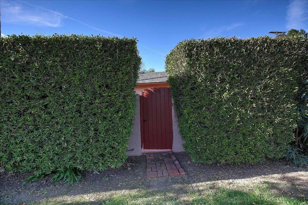 3731 Foothill Road Santa Barbara, CA 93105 - Photo 18 of 30 16-016