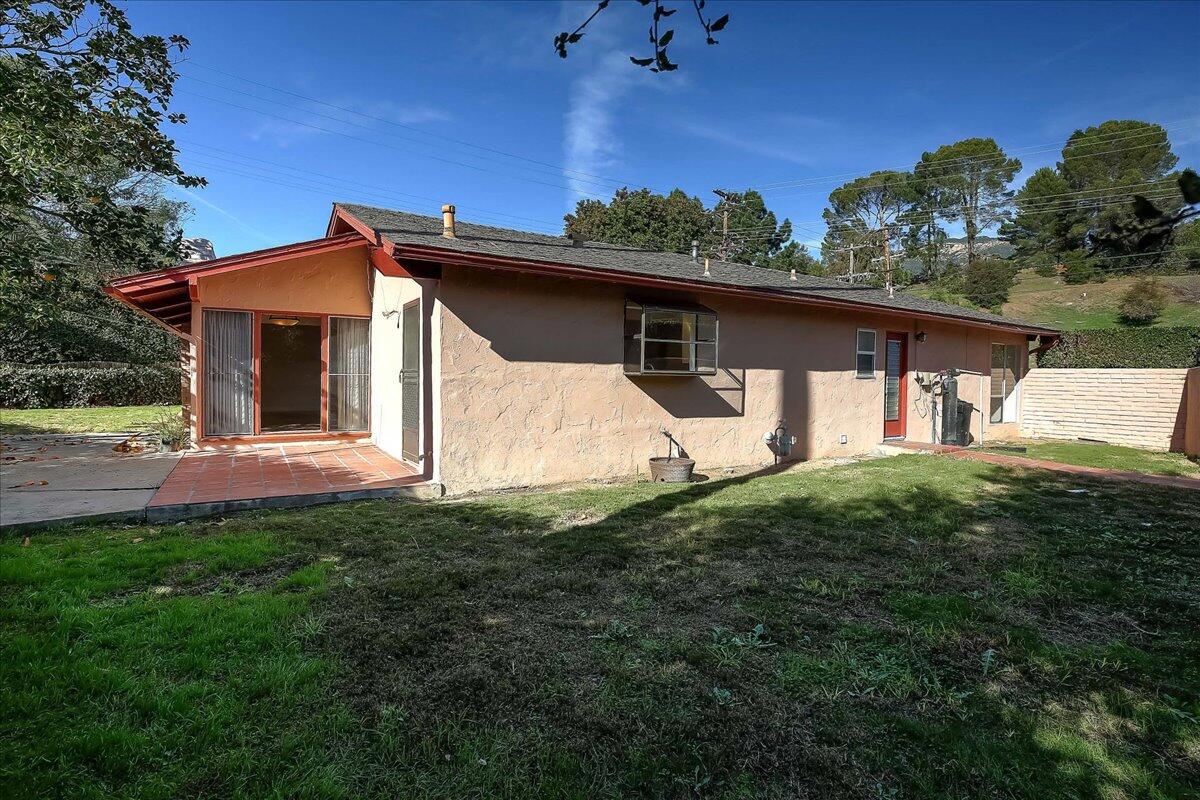 3731 Foothill Road Santa Barbara, CA 93105 - Photo 19 of 30 12-012