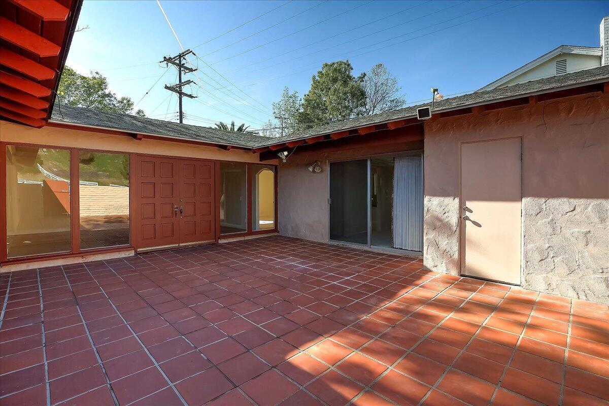 3731 Foothill Road Santa Barbara, CA 93105 - Photo 3 of 30 05-005