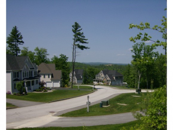 12 Post Road Hooksett, NH 03106 - Photo 8 of 10