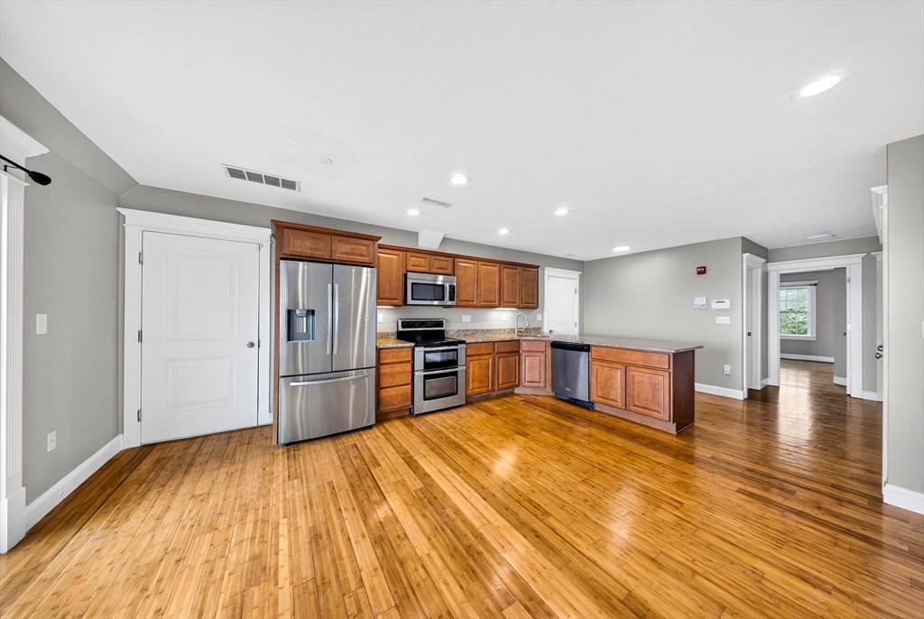 271 Draper Street, Unit 4 Fall River, MA 02724 - Photo 7 of 28