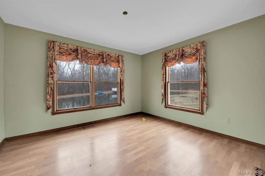 8471 Frith Road Columbus, MI 48063 - Photo 18 of 33