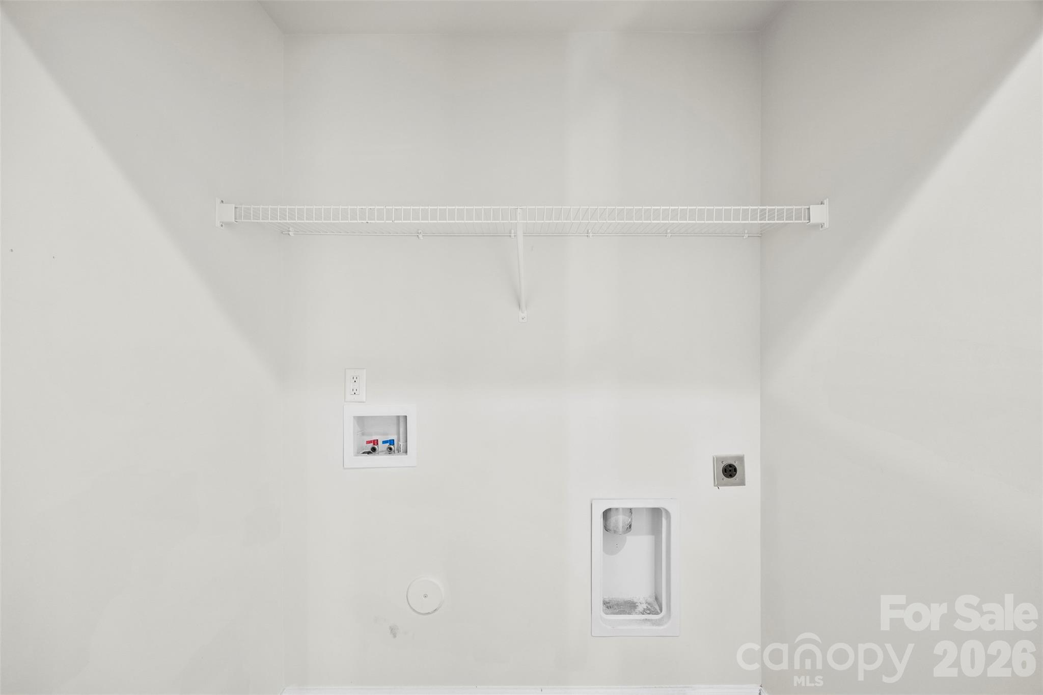708 Dillon Way Fort Mill, SC 29715 - Photo 20 of 26 a close up of a shower