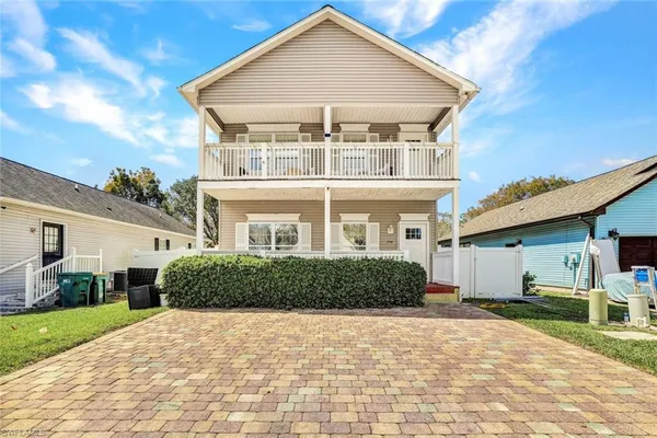 $2,950 | 534 Leawood Circle, Naples, FL 34104