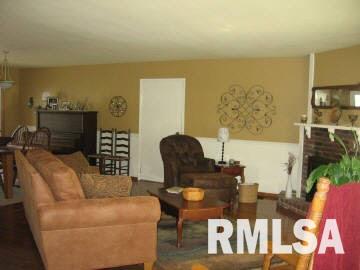 10 Ridge Road Centralia, IL 62801 - Photo 3 of 5 Gallery Image 3