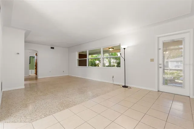 $2,500 | 885 James Street, Dunedin, FL 34698