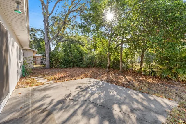 $2,500 | 885 James Street, Dunedin, FL 34698