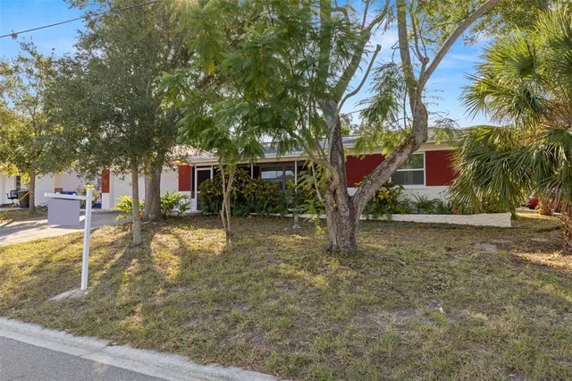 $2,500 | 885 James Street, Dunedin, FL 34698